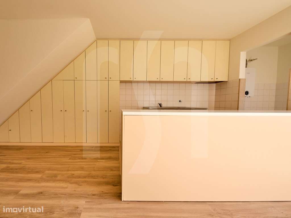Arrendamento apartamento T5 Duplex | Porto-5