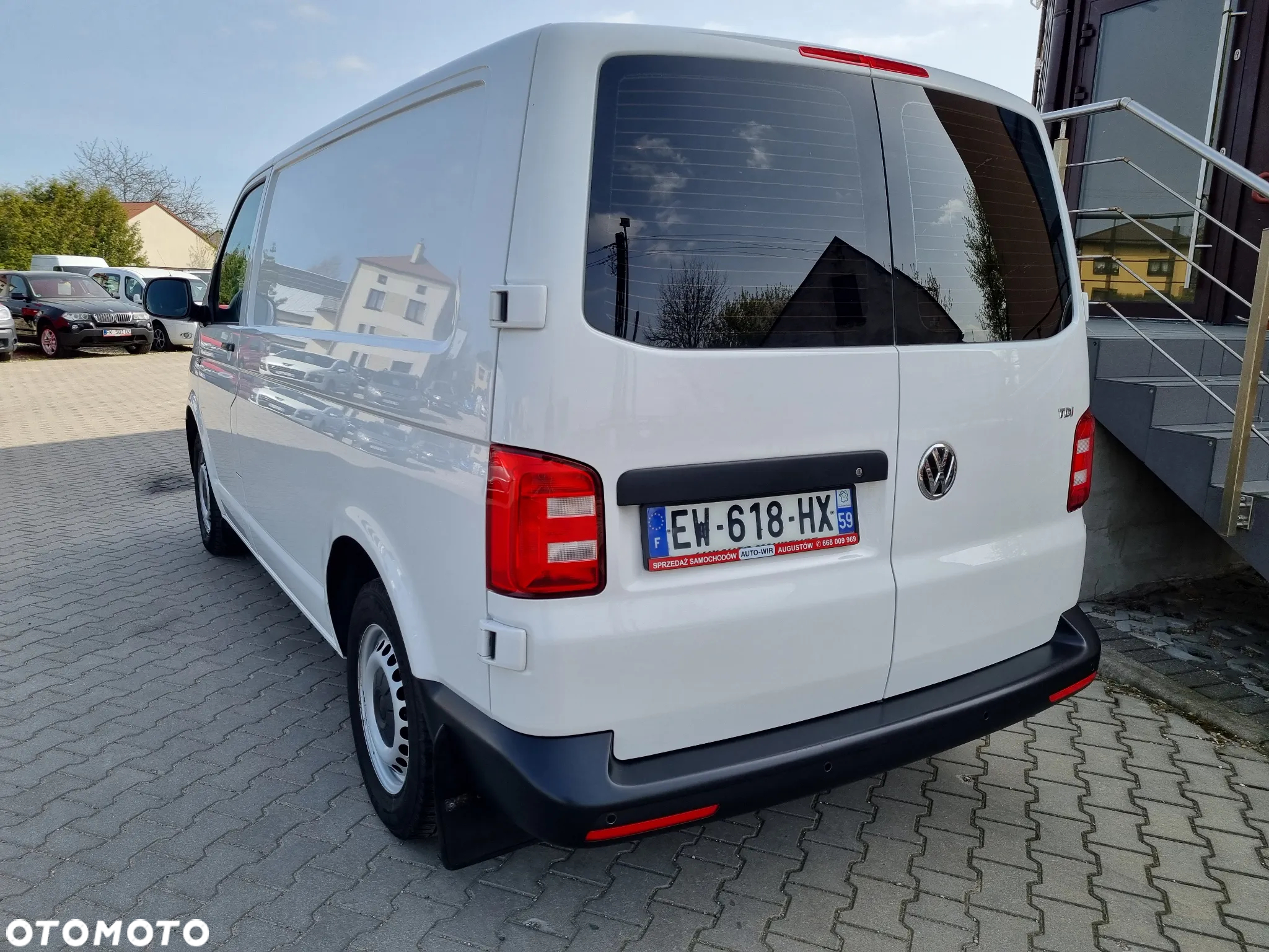 Volkswagen Transporter - 8