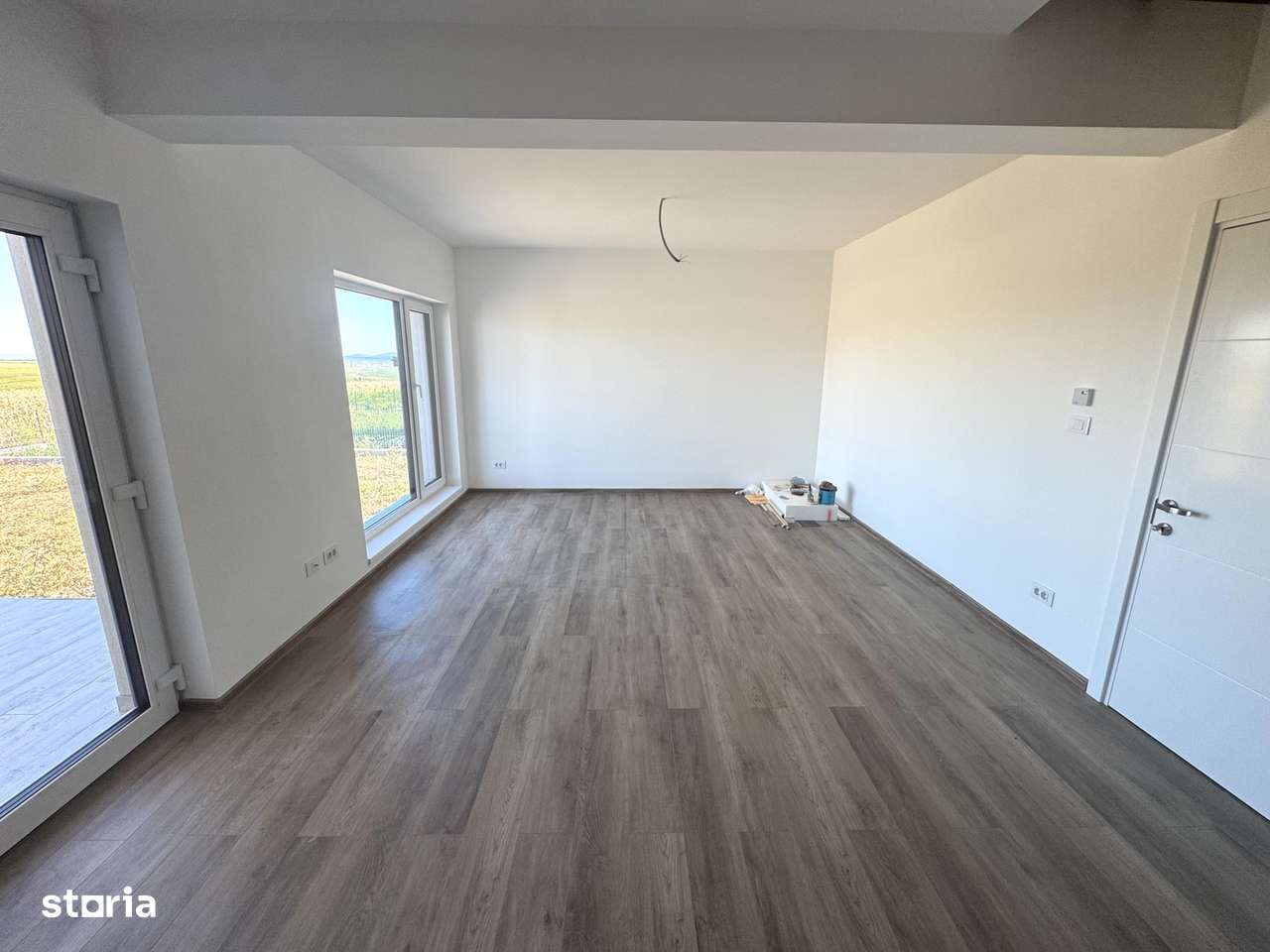 750 mp teren! 5 camere! Incalzire in pardoseala! Casa Aroneanu - Imagine principală: 4/11