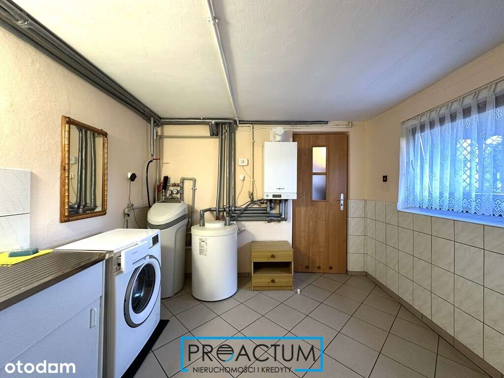 Dom - z dodatkową powierzchnią pod działalność-18