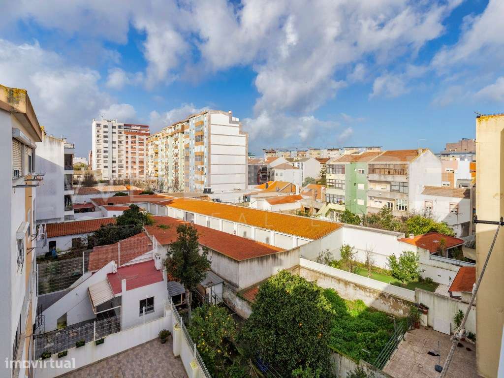Apartamento T2 Remodelado, Avenida Republica, Centro do Barreiro-22
