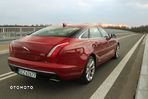 Jaguar XJ 3.0 T AWD LWB Portfolio - 11