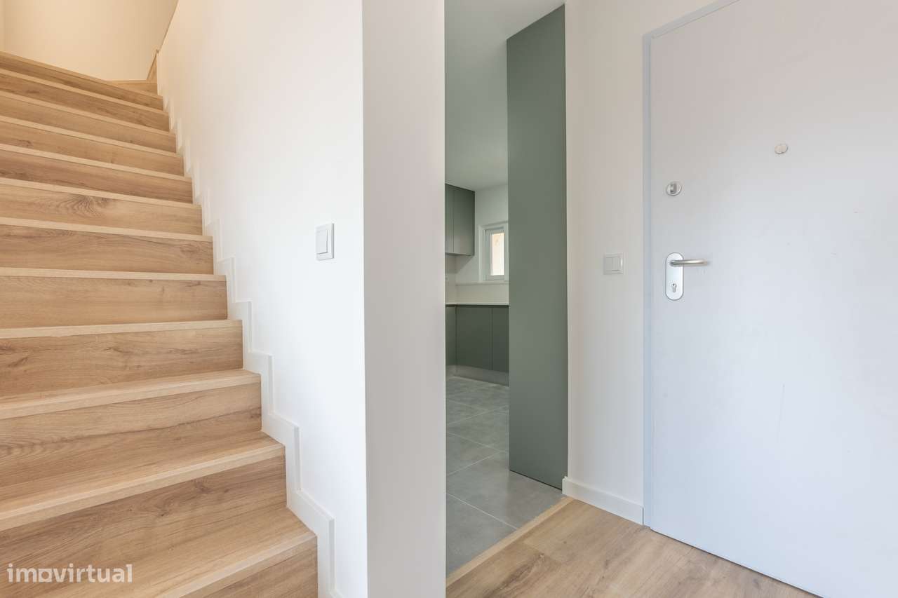 T3 Duplex a 2/3 minutos do Metro da Encarnação.-8