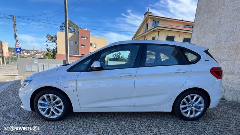 BMW 225xe Active Tourer - 12