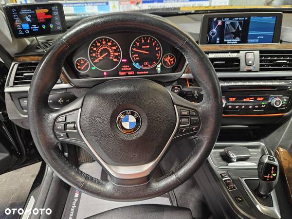 BMW Seria 3 335i - 9