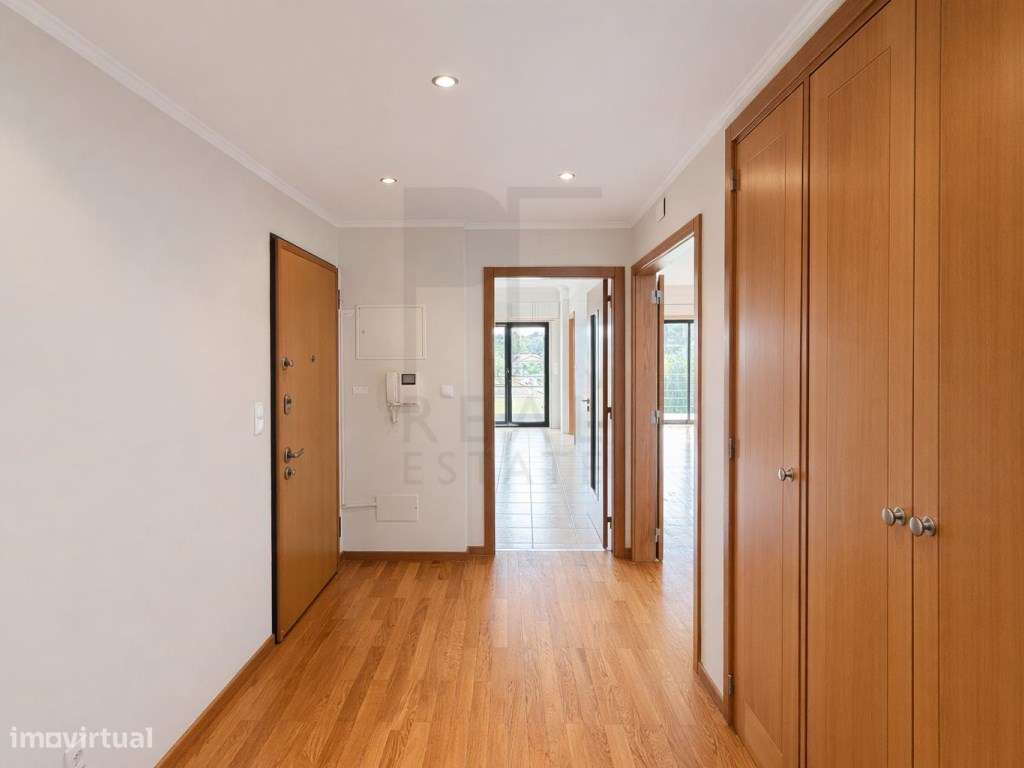 Excelente T3 com suíte, 3 varandas e garagem box em Cascais - Grande imagem: 4/32