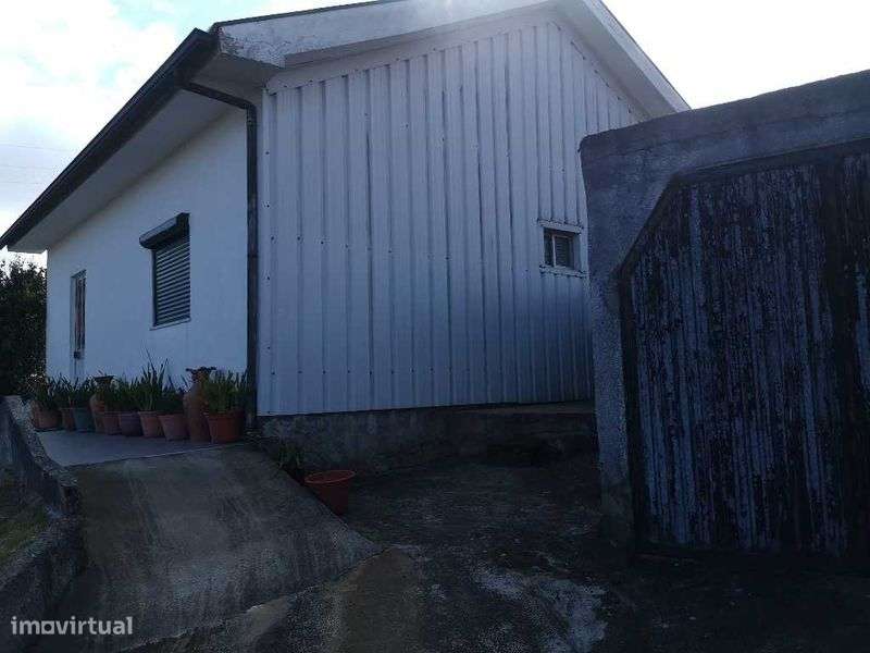 Moradia isolada T3 com terreno, venda em Lustosa, Lousada - Grande imagem: 4/11