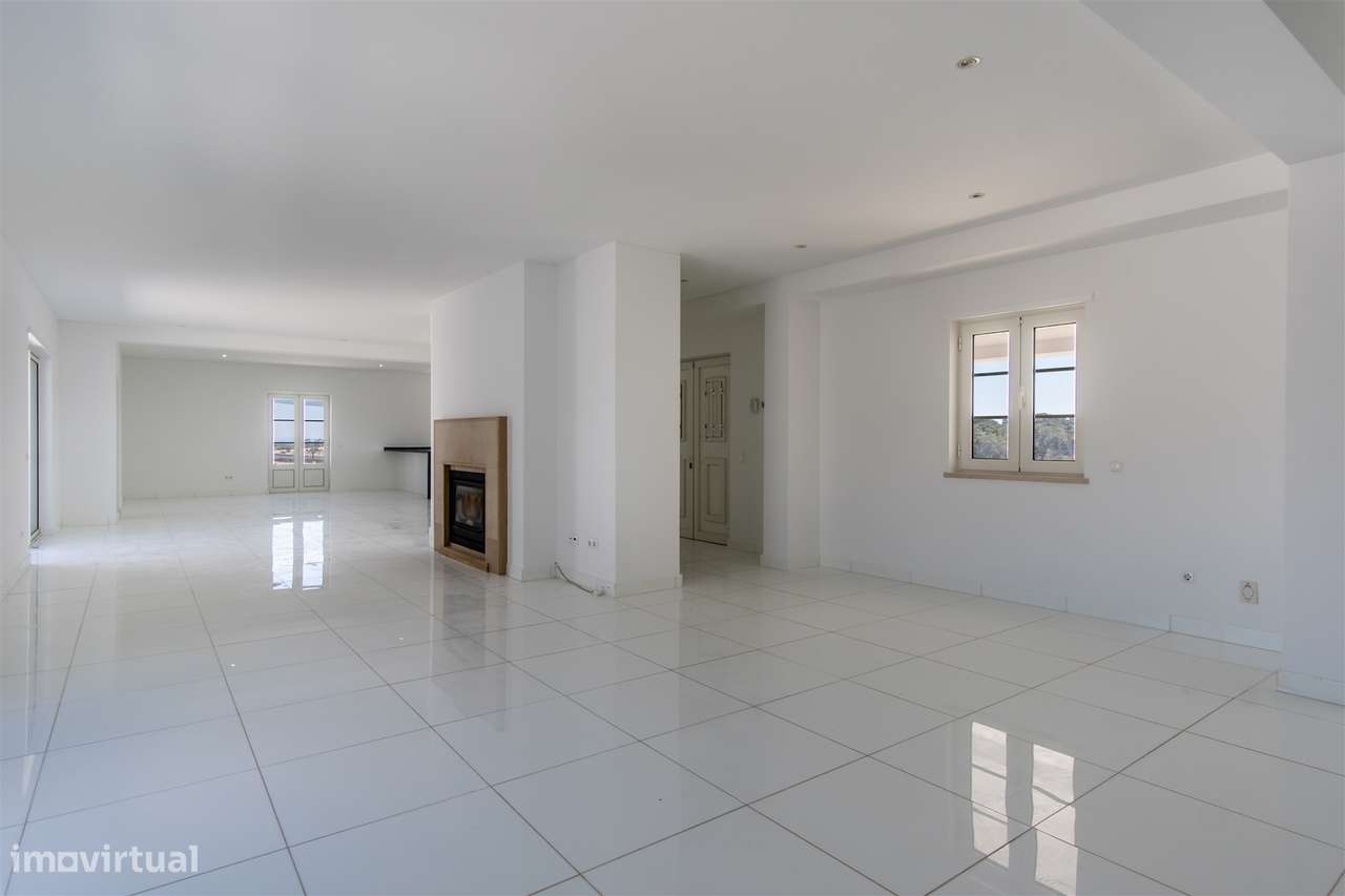 Monte alentejano com 28 hectares-12