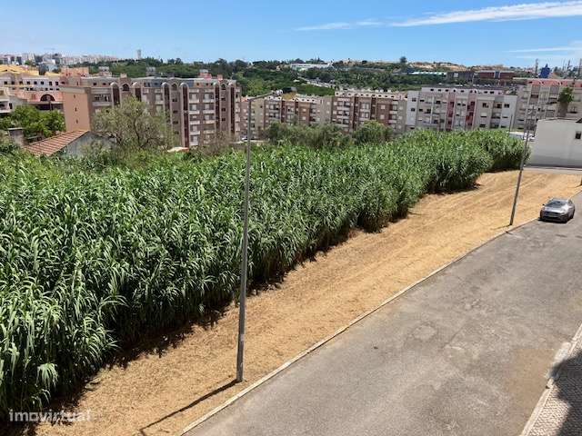 Lisboa Sul Almada Duplex T3 +1, com garagem-30