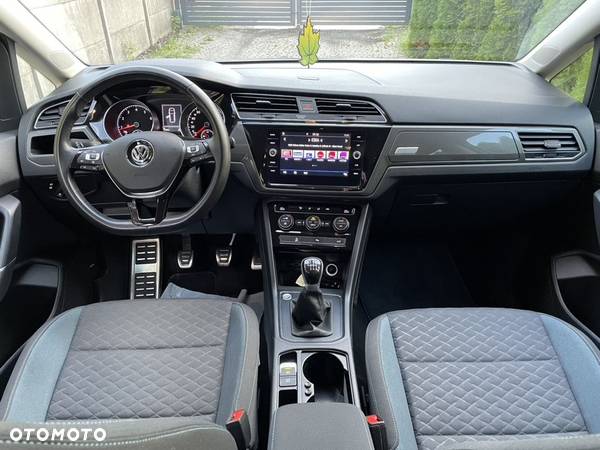 Volkswagen Touran 1.5 TSI EVO IQ Drive - 8