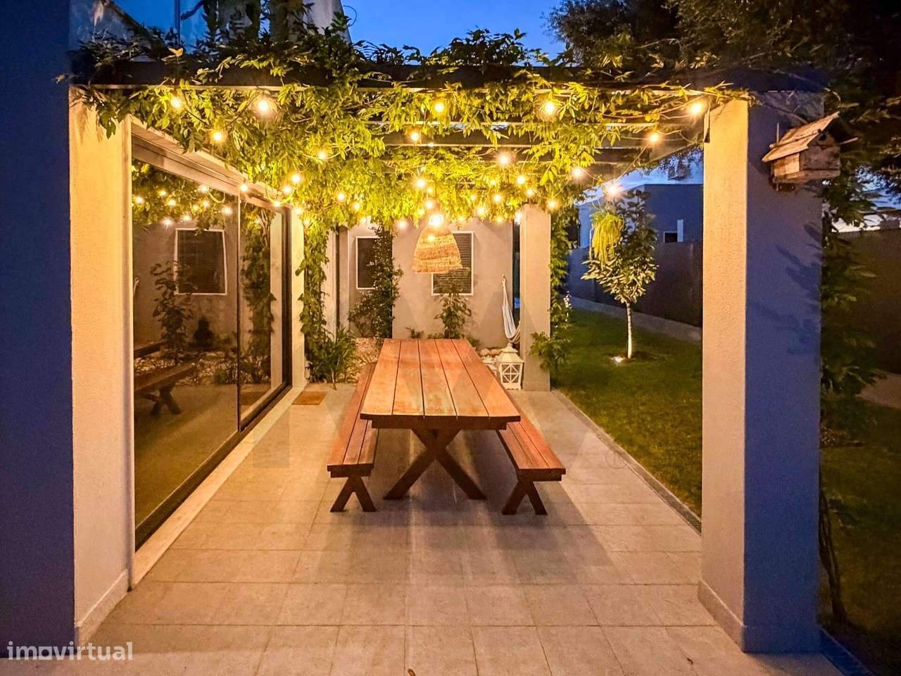 Moradia Contemporânea T3+1 com Piscina em Condomínio Fechado Exclusivo-13