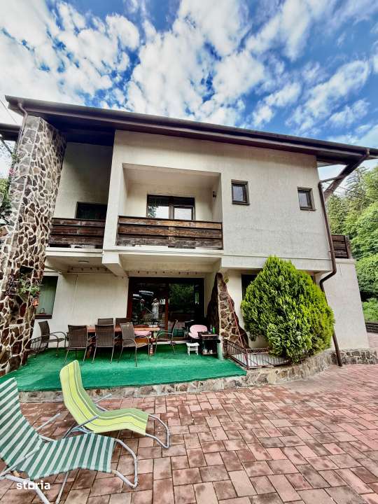 Casa de vacanta sau pensiune | Batca Doamnei | Teren in natura-12