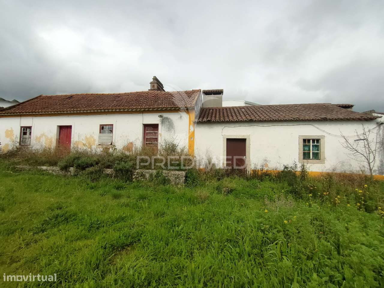 Moradia T2 para Recuperar com Barracão - S. Vicente do Paúl, Santarém - Grande imagem: 2/22