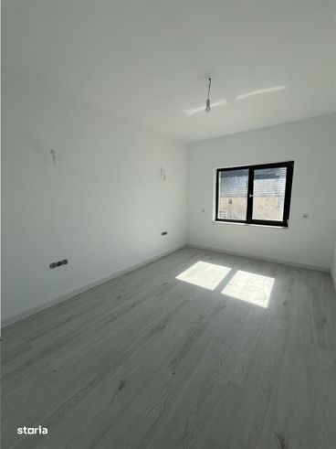 Casa la cheie cu 4 camere 3 bai si teren de 290 mp zona Brana Selimbar-2