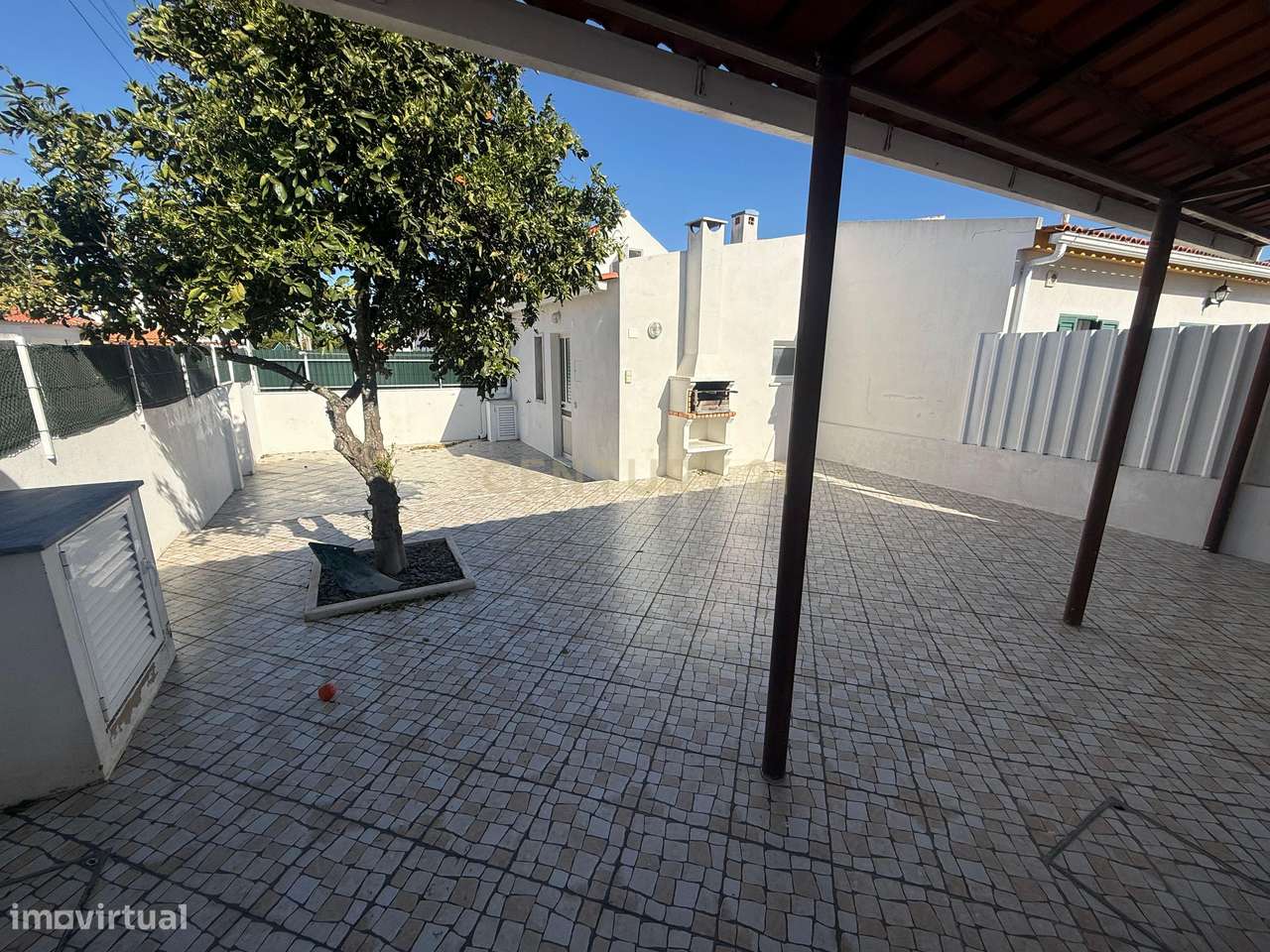 Brejos de Azeitão - Moradia térrea remodelada de 3 assoalhadas com ane - Grande imagem: 2/19