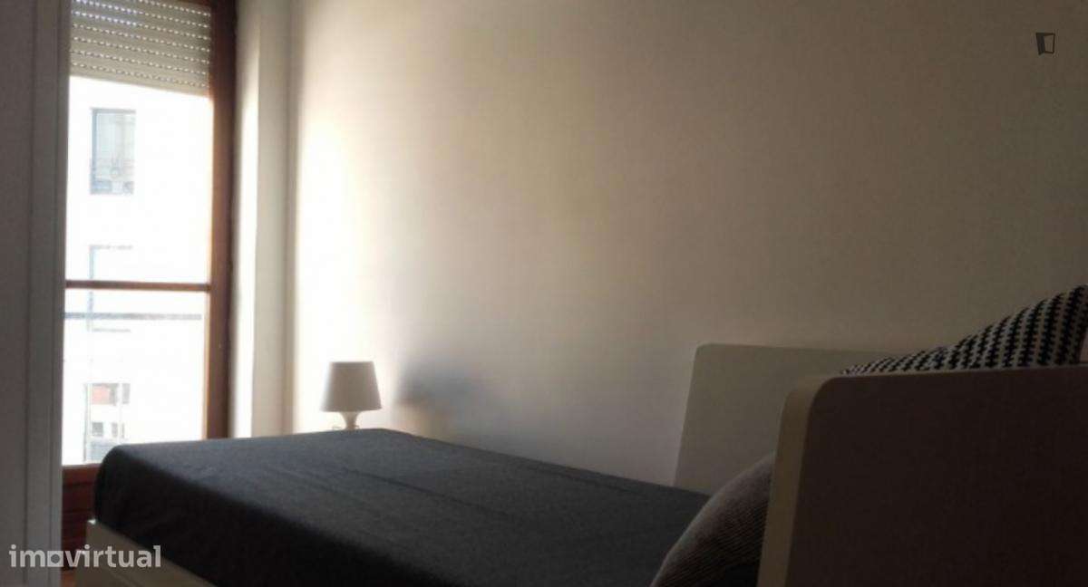 Quarto - localizado em Lapa Lisbon - Grande imagem: 5/10