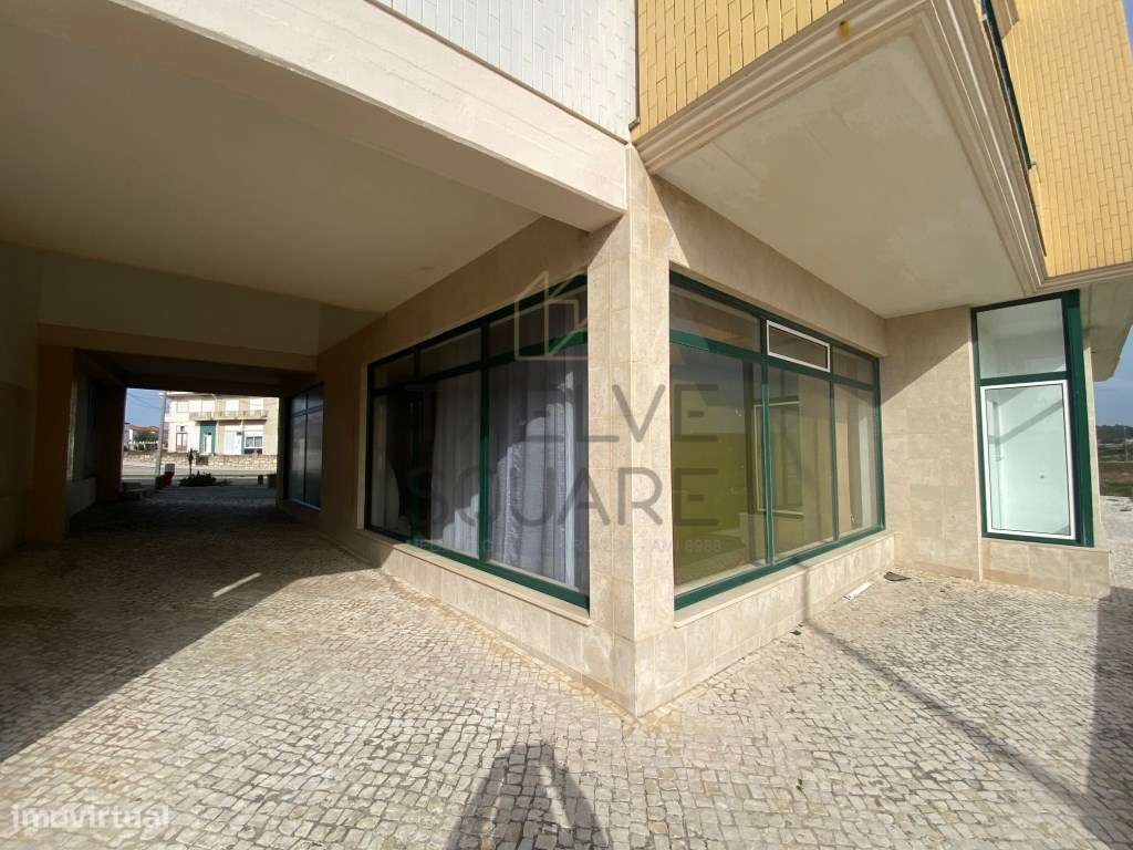 Loja com Excelente Destaque Visual, na Praia da Vieira - Grande imagem: 4/10