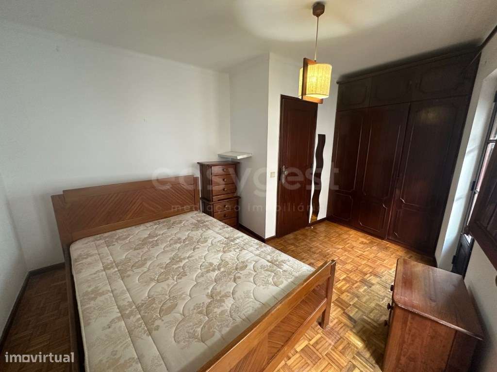 Prédio urbano para habitação situado no centro de Sesimbra, a pouco... - Grande imagem: 5/9