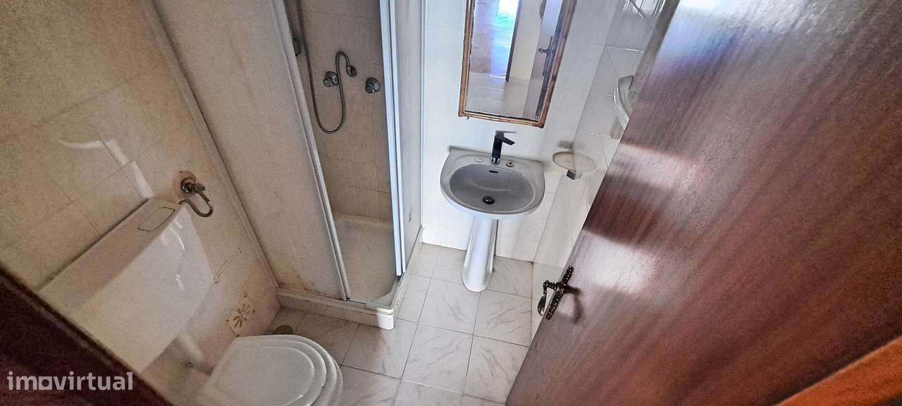 Apartamento T3 com 106m² e Arrecadação no Montijo-13