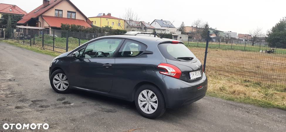 Peugeot 208 1.4 HDi Access - 4