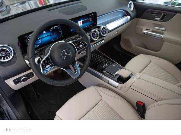 Mercedes-Benz EQB 300 4MATIC - 29