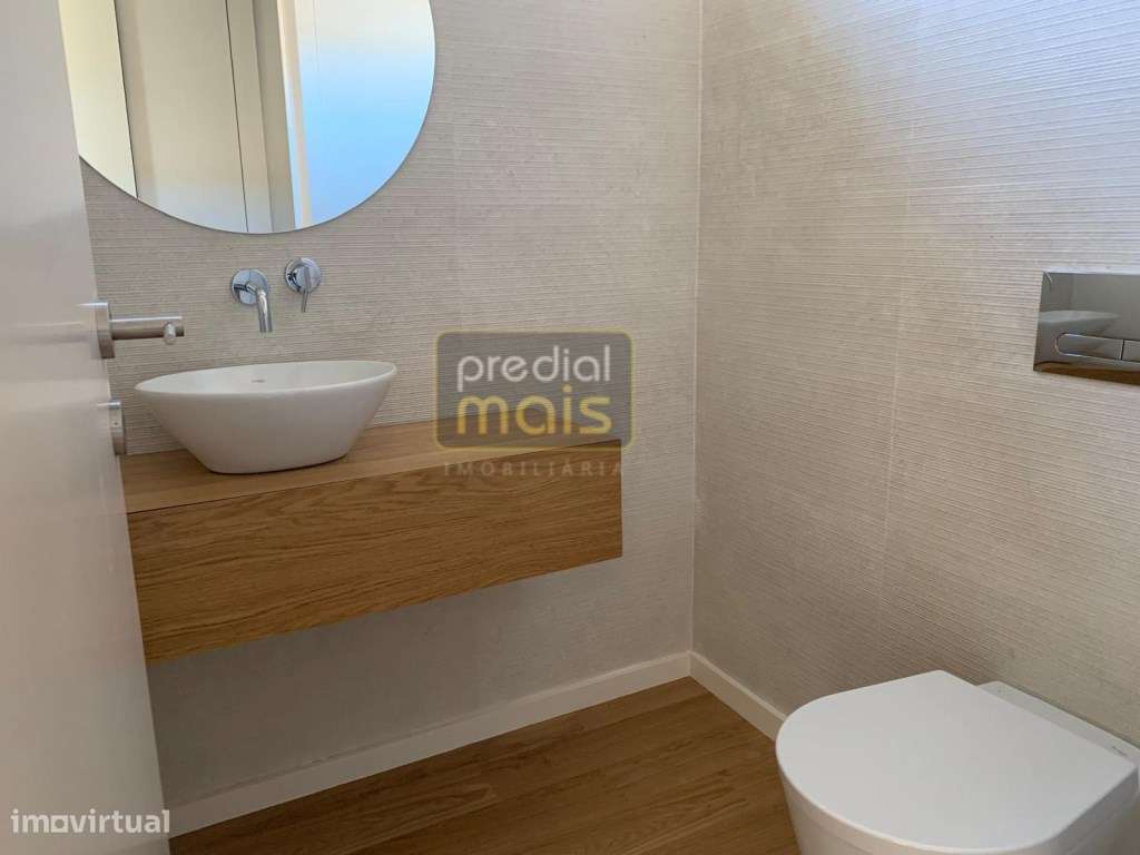 MORADIA DE 3 FRENTES C/ NOVA - ANTAS - Grande imagem: 4/12