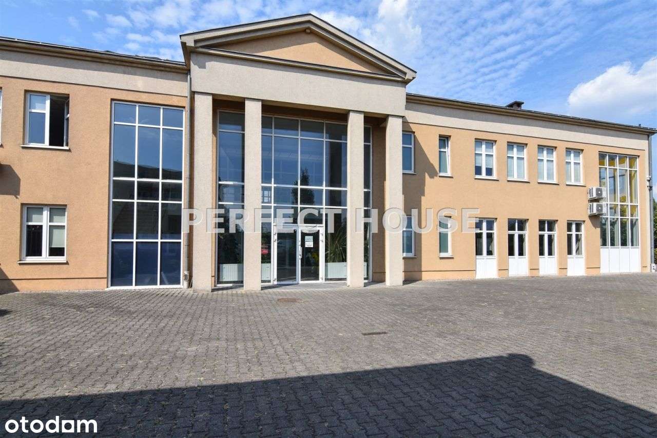Dobrze Skomunikowany Obiekt Biurowo Magazynowy-8