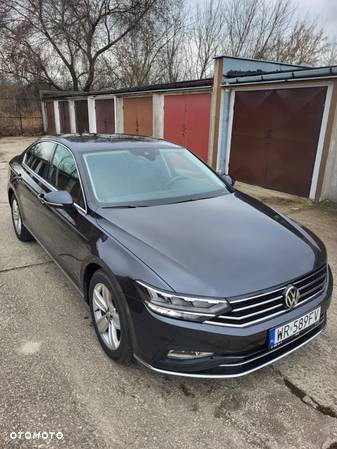 Volkswagen Passat 1.5 TSI EVO Elegance DSG - 4