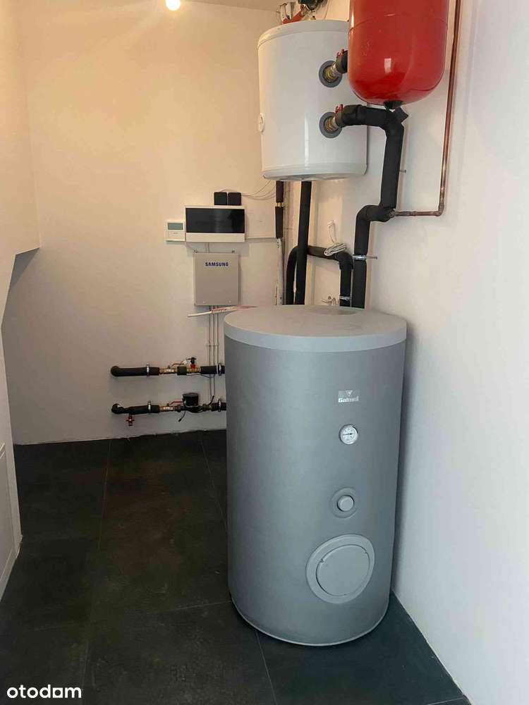 Archon Dom W Karmazynach + poddasze użytkowe Antresola nad salonem - Pełny obrazek: 5/20