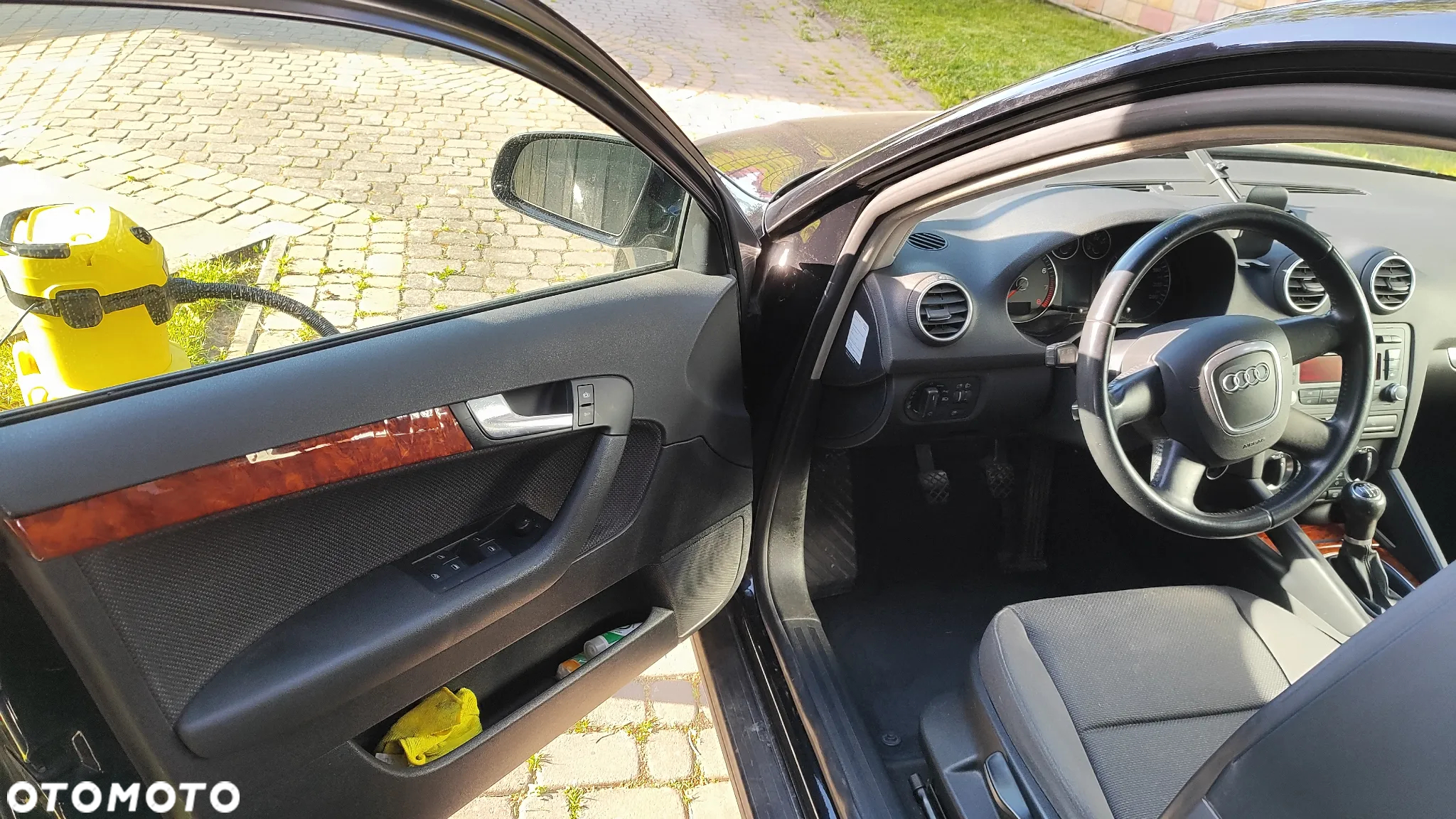 Audi A3 1.6 Ambiente - 16