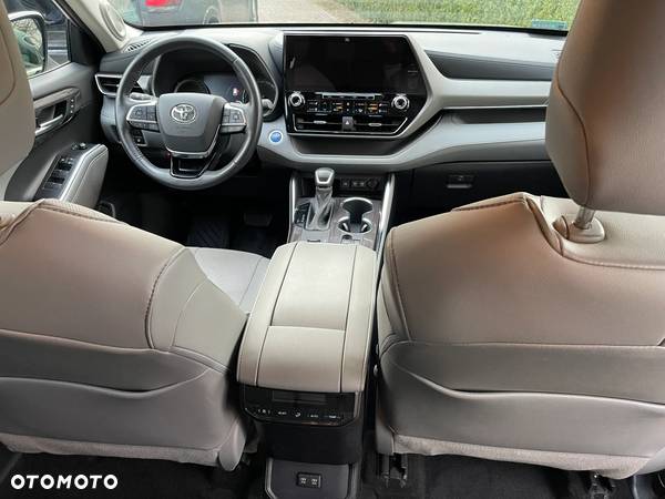 Toyota Highlander - 12