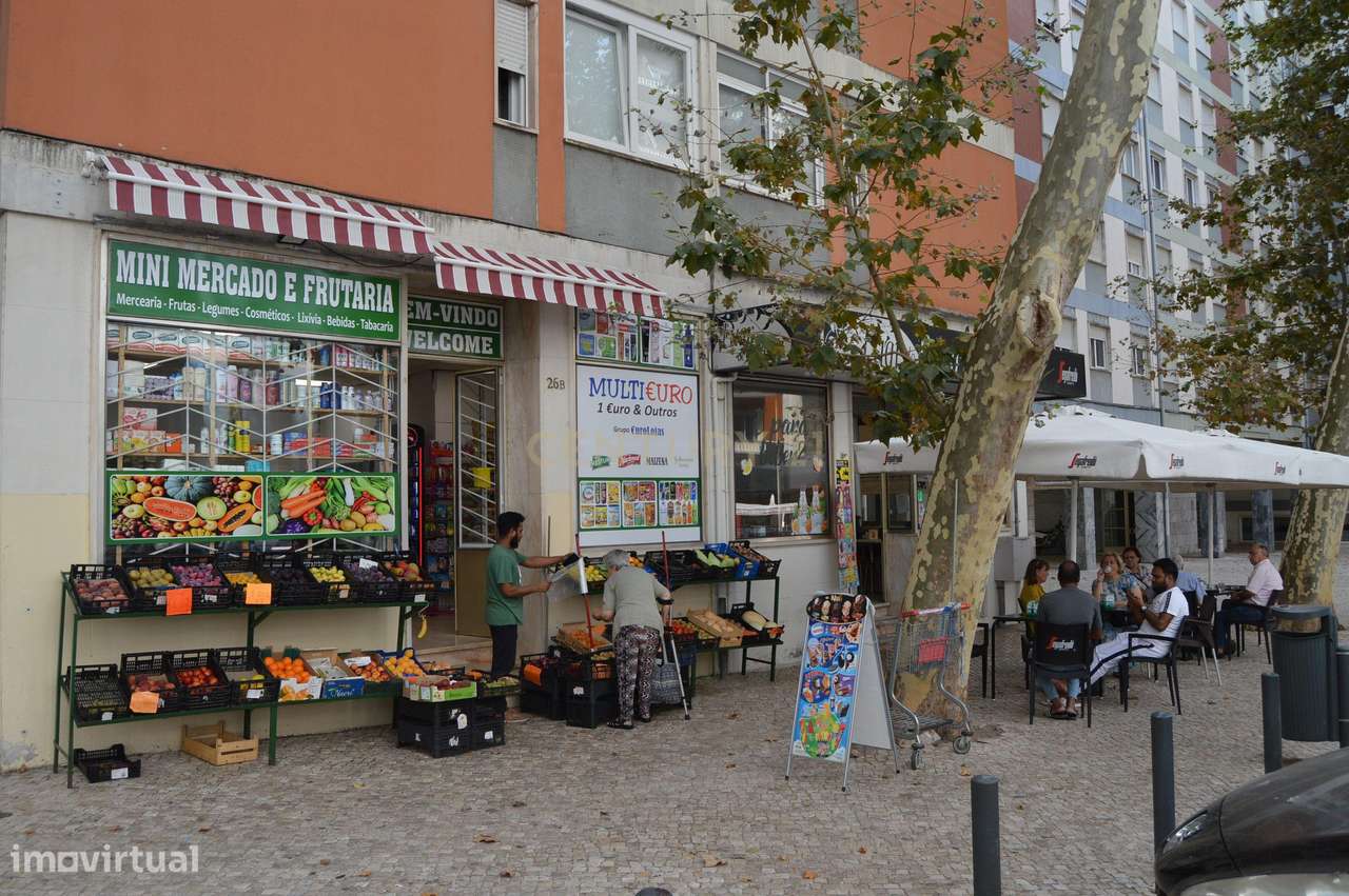 Espaço Comercial em Benfica, Lisboa - Oportunidade Única - Grande imagem: 1/20