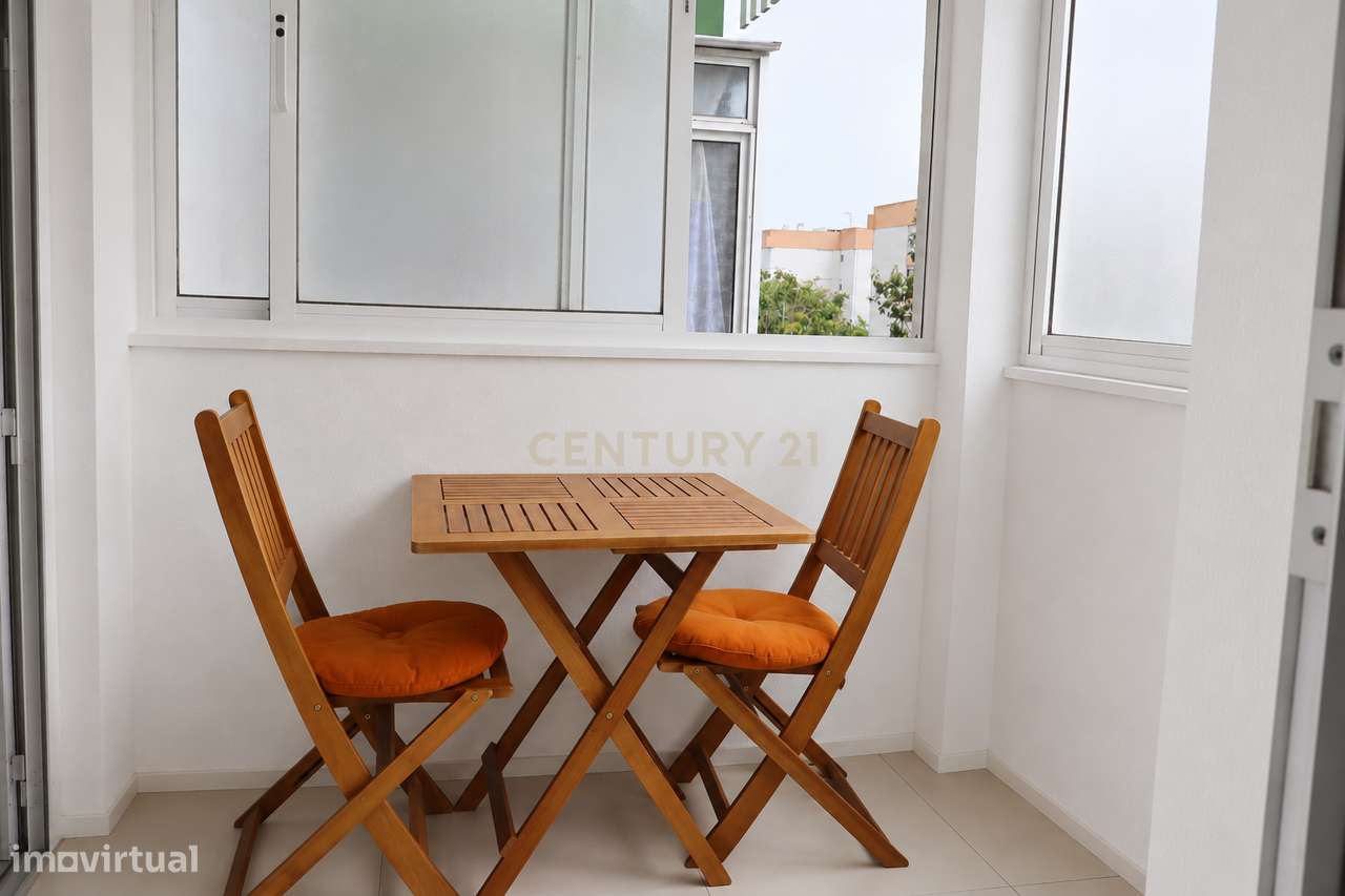 Apartamento T2+1 - Vale da Amoreira-3