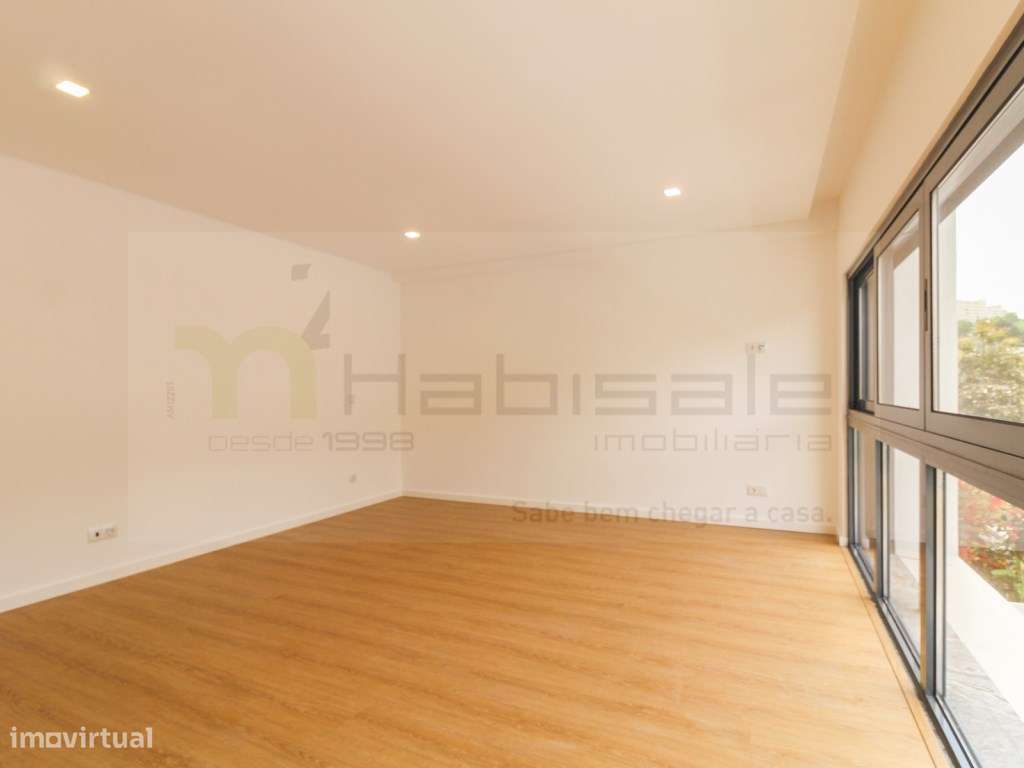 Moradia de Luxo com elevador, piscina e vista panorâmica, em Loures-20