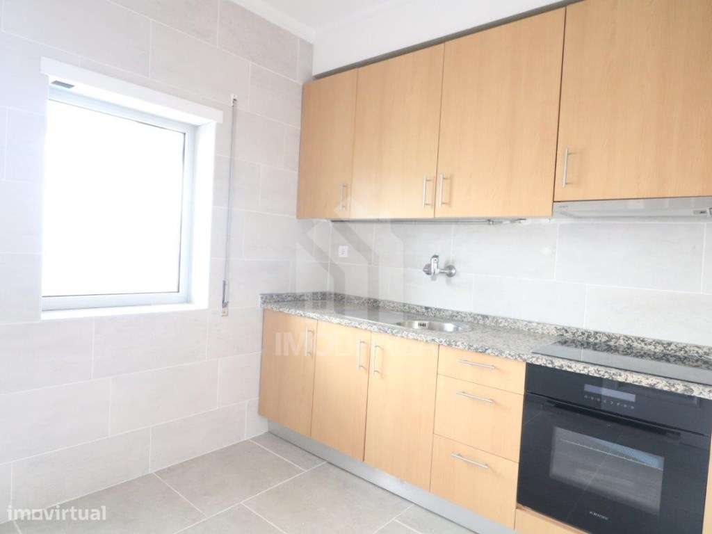 Venda Apartamento T2+1 com Sótão (transformado em T2) - São Vítor, ...-7