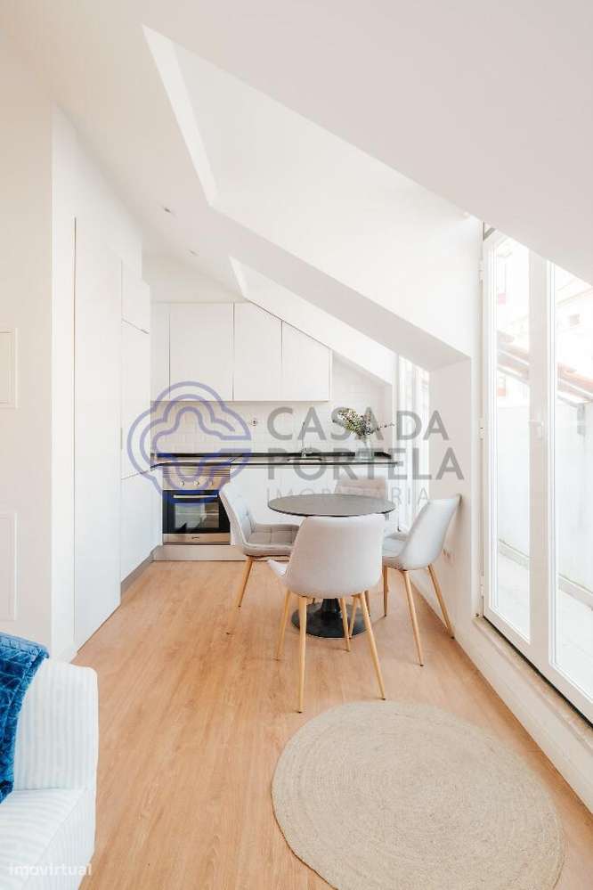 T2 Remodelado com Vista de Rio – São Vicente, Lisboa-3