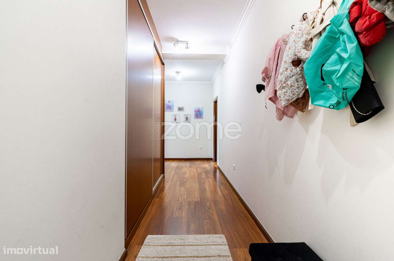 Apartamento T3 com 171m², e garagem fechada, em Argoncilhe - Grande imagem: 5/29