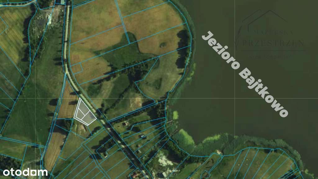 Działki nad jeziorem - z widokiem-9