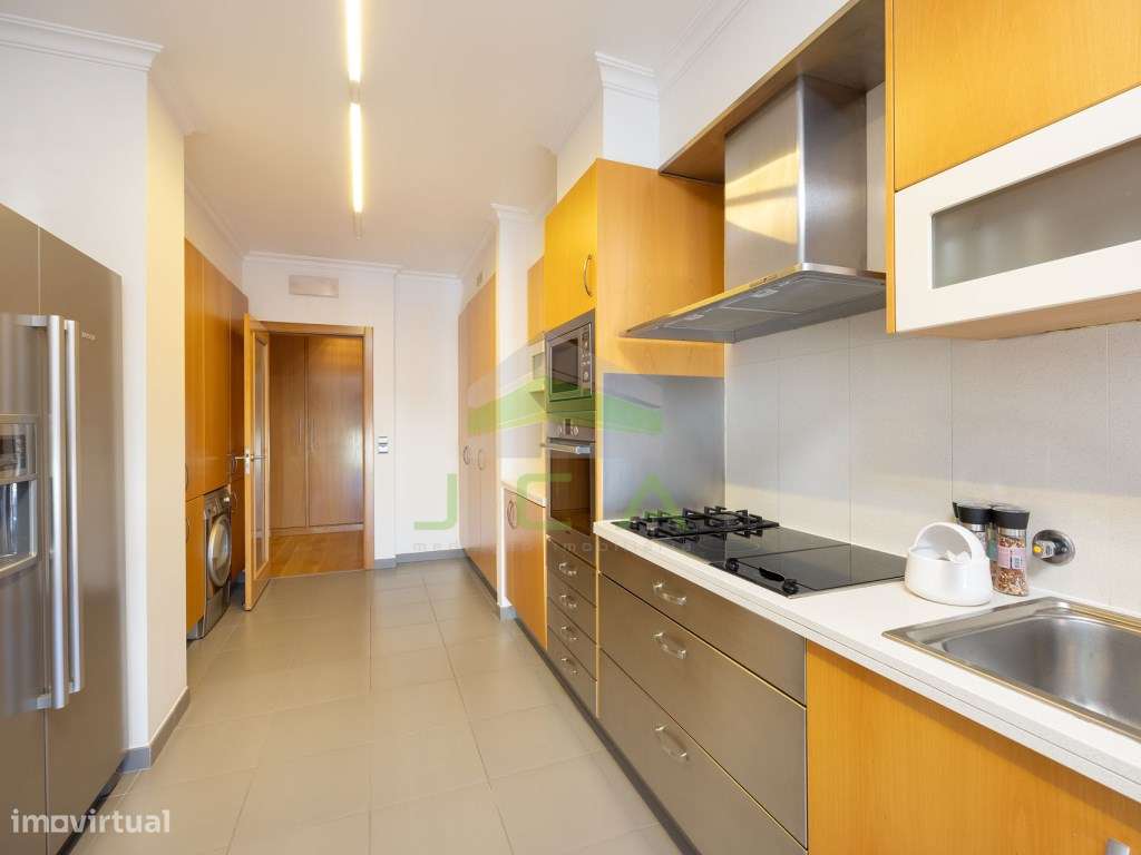 Apartamento T4 no condomínio fechado 'Gardens Prestige'-13