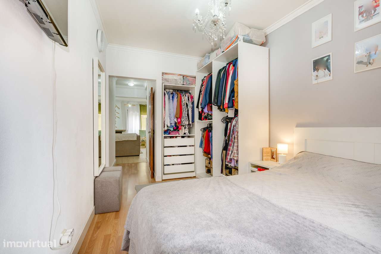 APARTAMENTO T3 | REMODELADO | TERRAÇO 100M2 | MEM MARTINS |  ELEVADOR-16