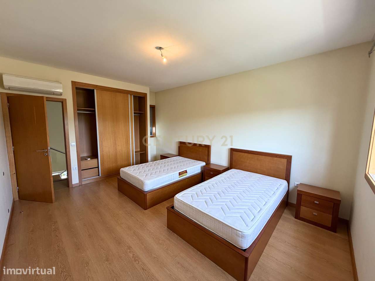 Moradia Geminada em Lodares, Lousada-31