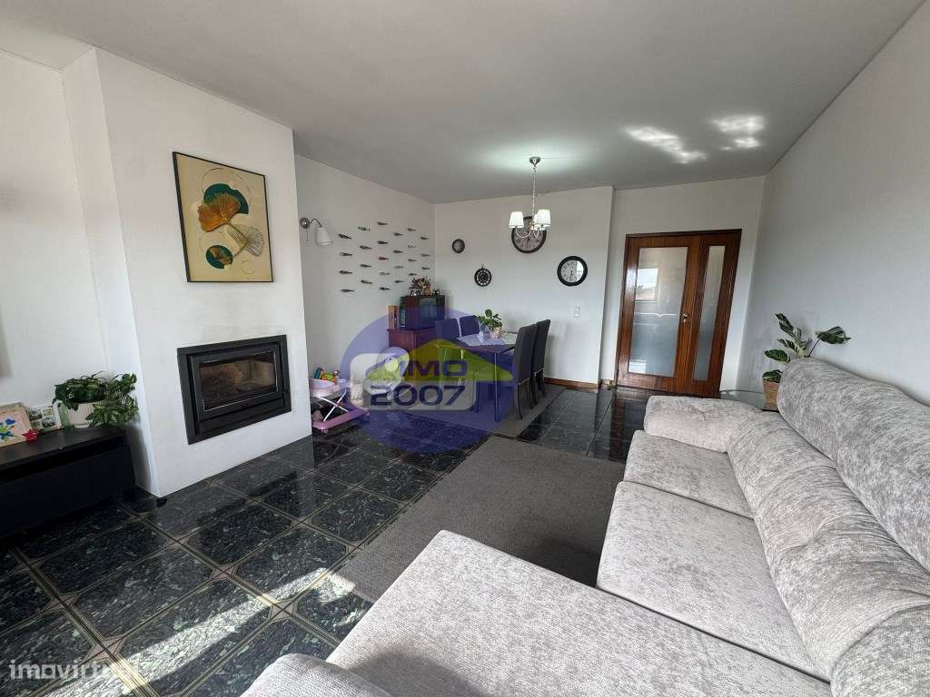 Apartamento T3 em São Paio de Oleiros-5