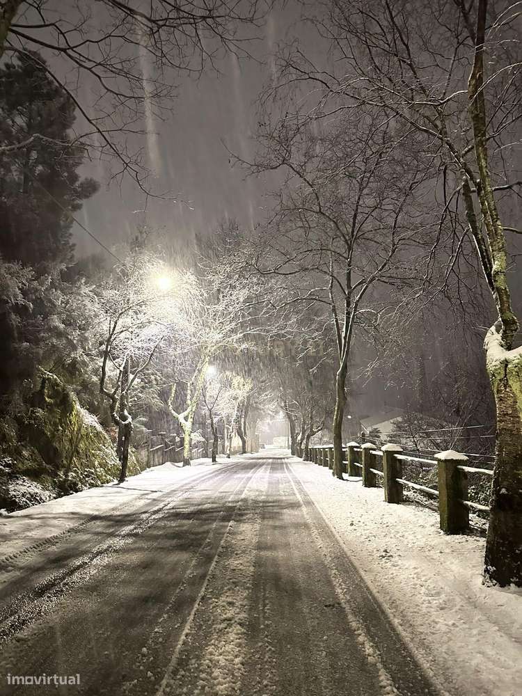 Moradia T3 na praia fluvial de Loriga, Seia, Serra da Estrela-14