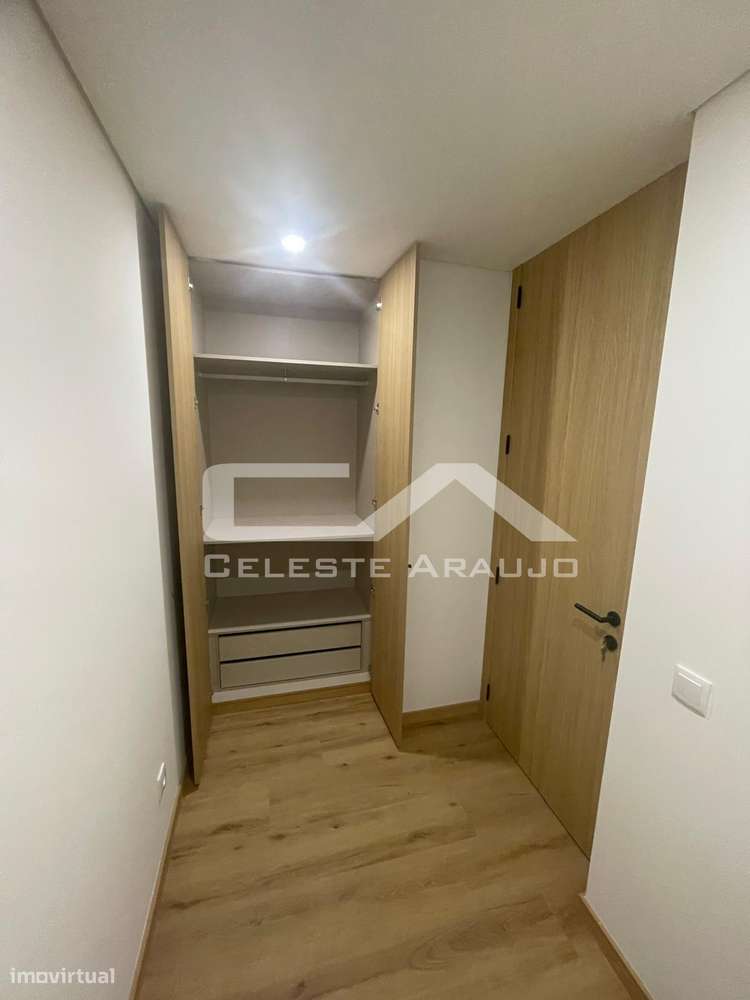 Apartamento T2+1 NOVO em São João da Madeira-23