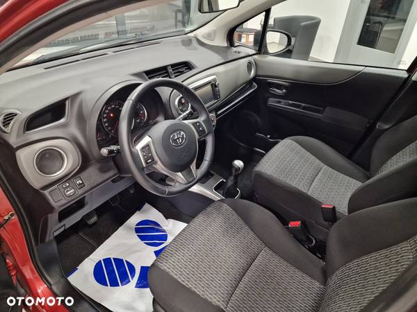 Toyota Yaris 1.0 Premium - 12