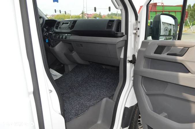 Volkswagen CRAFTER /LA06 - 11