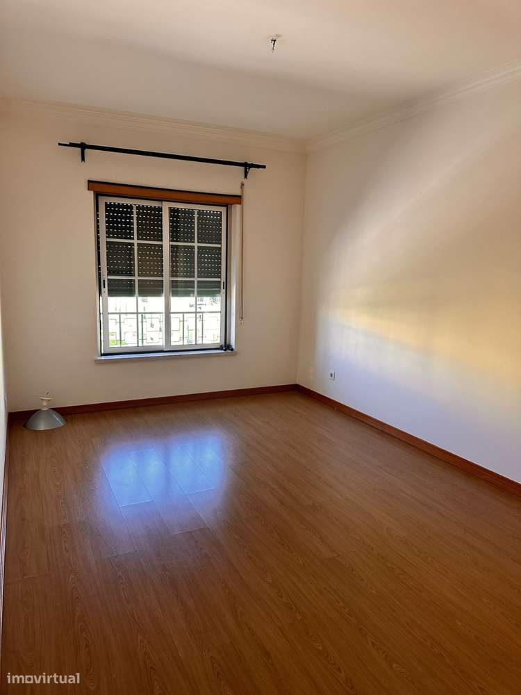 Apartamento T4 Benavente-22
