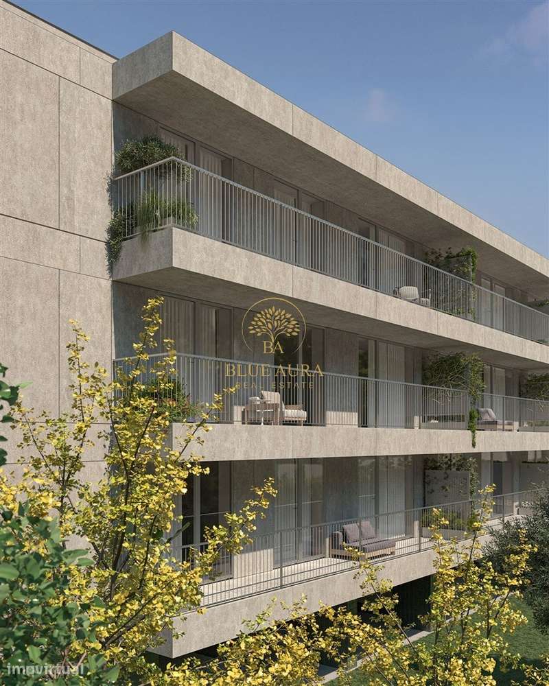 Apartamento T2 com Varanda e Garagem no Garden Palace-1