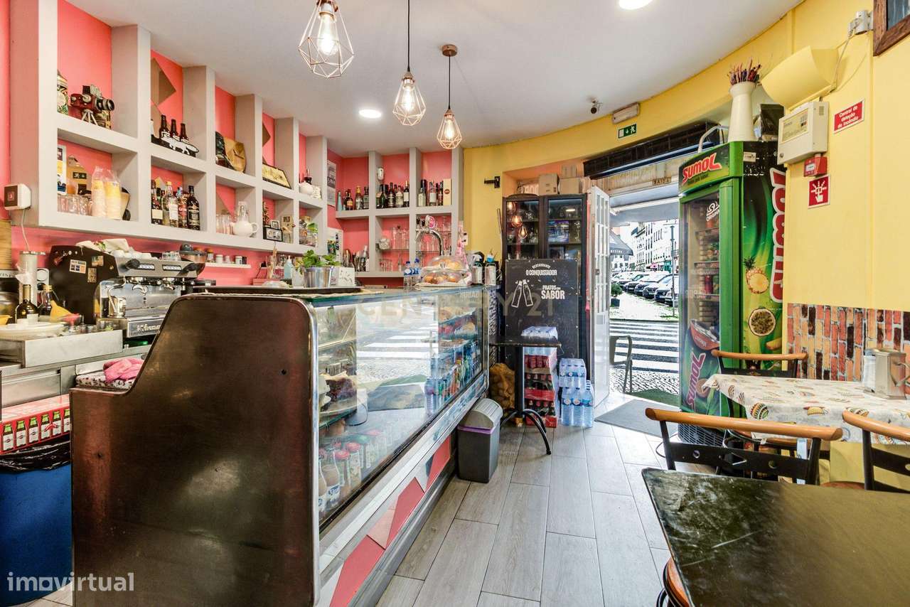 Loja no Centro de Campo de Ourique com rendimento - Grande imagem: 3/12