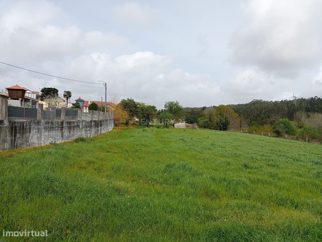 Terreno com possibilidade de construção - Canedo - Santa Maria da Feir